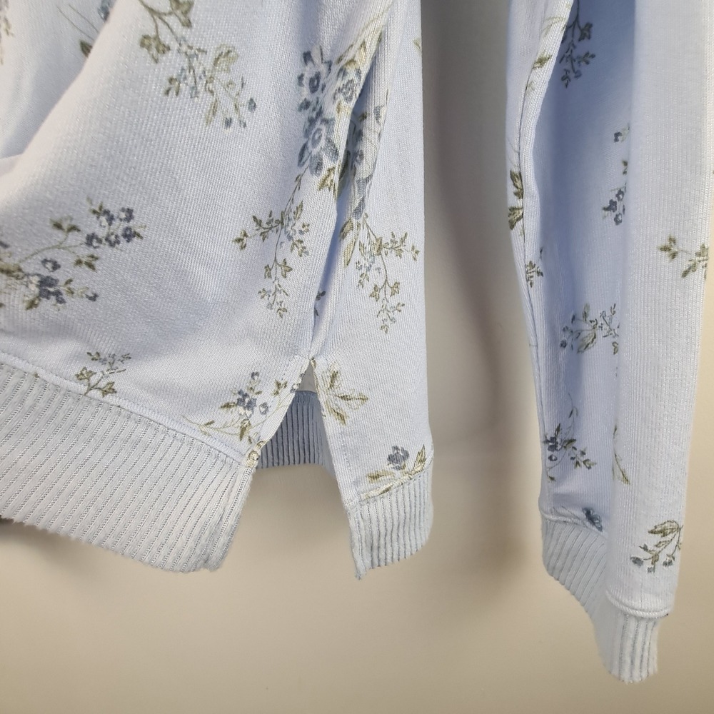 Lucky Brand Cloud Soft Floral V-Neck Sweater Light Blue Women Small NWT Cottage - Picture 4 of 8
